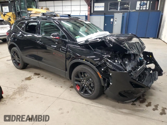 2024 Chevrolet Blazer LT z VIN 3GNKBJR49RS217400, wystawiony jako Copart lot #42521405 z przebiegiem 10 380 mil mil oraz Szkoda całkowita • Salvage title. Historia ofert i sprzedaży dostępna na DreamBid. Obrazek 4.