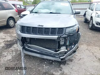 2018 Jeep Compass Latitude with VIN 3C4NJDBB8JT323967, listed as a IAAI auction lot 42096644 with 143,761 mi miles and . Bid and sale history available at DreamBid. Image 6.