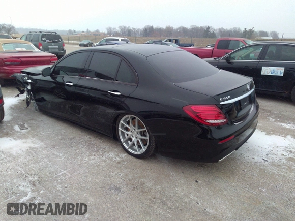 2019 Mercedes-Benz E 450 with VIN WDDZF6JBXKA578859, listed as a IAAI auction lot 35463261 with 32,553 mi miles and . Bid and sale history available at DreamBid. Image 3.