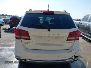 2016 Dodge Journey Crossroad Plus z VIN 3C4PDCGB1GT123668, wystawiony jako IAAI lot #41699950 z przebiegiem 91 410 mil mil oraz . Historia ofert i sprzedaży dostępna na DreamBid. Obrazek 16.