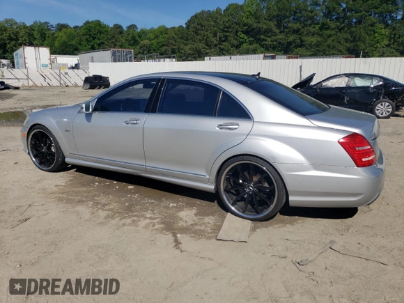 2012 Mercedes-Benz S 550 z VIN WDDNG9EB8CA446904, wystawiony jako Copart lot #57707575 z przebiegiem 146 185 mil mil oraz Szkoda całkowita • Salvage title. Historia ofert i sprzedaży dostępna na DreamBid. Obrazek 2.