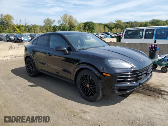 2024 Porsche Cayenne with VIN WP1BA2AY4RDA51284, listed as a Copart auction lot 71919964 with 10,821 mi miles and Salvage title. Bid and sale history available at DreamBid. Image 4.