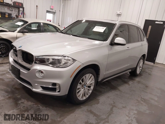 2017 BMW X5 xDrive35d with VIN 5UXKS4C33H0Y16355, listed as a IAAI auction lot 41392748 with 114,973 mi miles. Bid and sale history available at carsss.com. Image 18.
