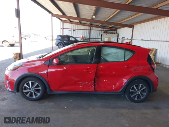 2018 Toyota Prius One z VIN JTDKDTB38J1616269, wystawiony jako IAAI lot #42233140 z przebiegiem 65 608 mil mil oraz . Historia ofert i sprzedaży dostępna na DreamBid. Obrazek 6.
