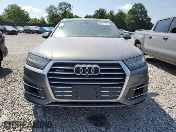 2017 Audi Q7 Premium Plus with VIN WA1LAAF74HD009710, listed as a Copart auction lot 62352705 with 153,865 mi miles and Clean title. Bid and sale history available at DreamBid. Image 5.
