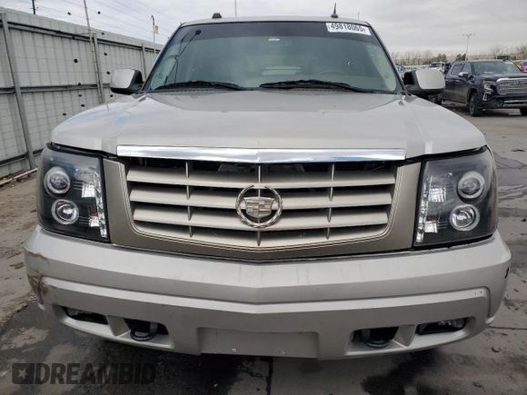 2004 Cadillac Escalade z VIN 1GYEK63N54R209580, wystawiony jako Copart lot #49818065 z przebiegiem 198 789 mil mil oraz Szkoda całkowita • Salvage title. Historia ofert i sprzedaży dostępna na DreamBid. Obrazek 5.