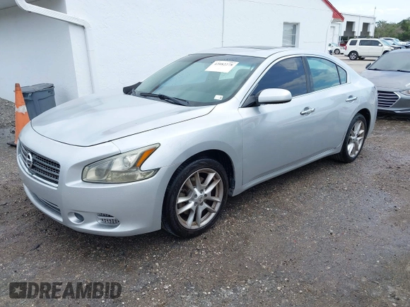 2013 Nissan Maxima S with VIN 1N4AA5AP4DC800322, listed as a IAAI auction lot 42082278 with 192,020 mi miles and . Bid and sale history available at DreamBid. Image 2.