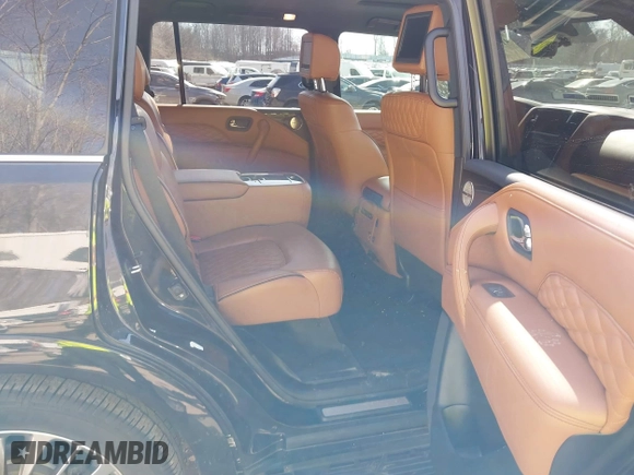 2021 Infiniti QX80 LUXE with VIN JN8AZ2AE0M9273915, listed as a IAAI auction lot 41800571 with 42,653 mi miles. Bid and sale history available at carsss.com. Image 8.