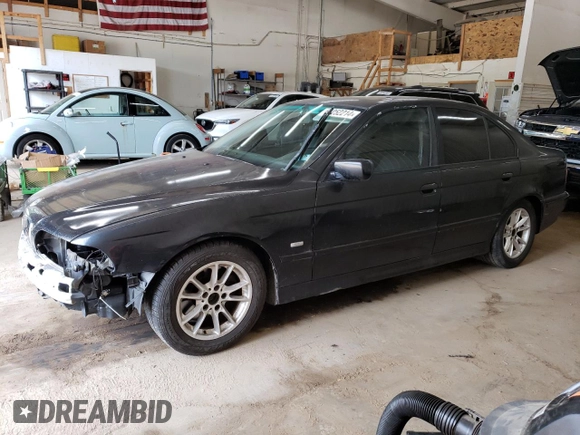 2001 BMW 5 Series 530iA with VIN WBADT63461CF04935, listed as a Copart auction lot 61252214 with 186,050 mi miles and Salvage Title. Bid and sale history available at carsss.com. Image 1.