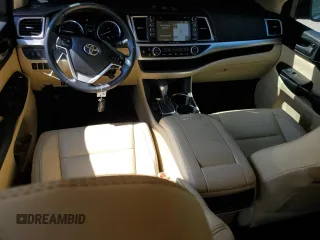 2018 Toyota Highlander SE z VIN 5TDJZRFH9JS825464, wystawiony jako Copart lot #59546165 z przebiegiem 89 655 mil mil oraz Szkoda całkowita • Salvage title. Historia ofert i sprzedaży dostępna na DreamBid. Obrazek 8.