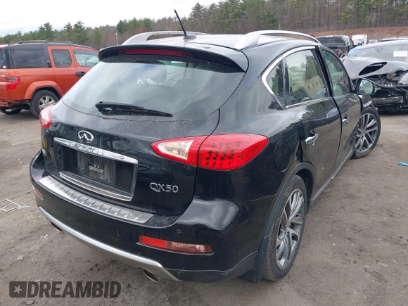 2017 Infiniti QX50 with VIN JN1BJ0RR4HM412971, listed as a IAAI auction lot 42030299 with 84,528 mi miles and . Bid and sale history available at DreamBid. Image 4.