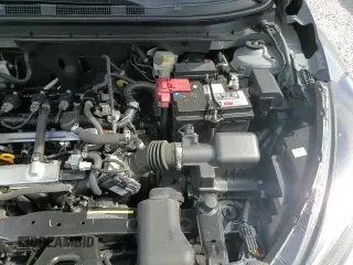 2021 Nissan Kicks SR z VIN 3N1CP5DV3ML489730, wystawiony jako Copart lot #85111235 z przebiegiem 107 784 mil mil oraz Czysty tytuł • Clean title. Historia ofert i sprzedaży dostępna na DreamBid. Obrazek 14.