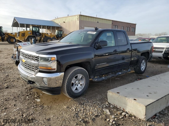 2018 Chevrolet Silverado 1500 LT with VIN 1GCVKREH0JZ175249, listed as a Copart auction lot 88980775 with 65,417 mi miles and Salvage Title. Bid and sale history available at carsss.com. Image 1.