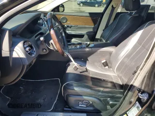 2015 Jaguar XJ with VIN SAJWA2GT2FMV84567, listed as a Copart auction lot 45231514 with 60,717 mi miles and . Bid and sale history available at DreamBid. Image 7.