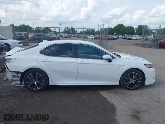 2020 Toyota Camry SE z VIN 4T1G11AK7LU975234, wystawiony jako IAAI lot #41912569 z przebiegiem 114 547 mil mil oraz . Historia ofert i sprzedaży dostępna na DreamBid. Obrazek 13.