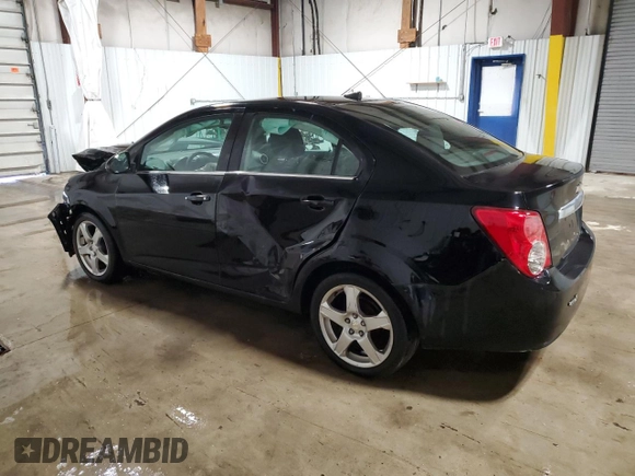 2012 Chevrolet Sonic LT z VIN 1G1JC5SHXC4142552, wystawiony jako Copart lot #44557255 z przebiegiem 135 871 mil mil oraz Szkoda całkowita • Salvage title. Historia ofert i sprzedaży dostępna na DreamBid. Obrazek 2.