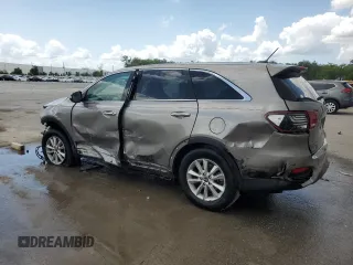 2019 Kia Sorento LX with VIN 5XYPG4A33KG509006, listed as a Copart auction lot 52101645 with 0 mi miles and Non Repairable. Bid and sale history available at carsss.com. Image 2.