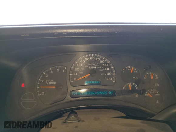 2003 Chevrolet Silverado 1500 with VIN 2GCEC19T831372422, listed as a Copart auction lot 53981285 with 225,697 mi miles and Salvage Title. Bid and sale history available at carsss.com. Image 9.