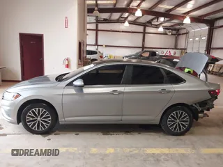2020 Volkswagen Jetta S с VIN 3VWCB7BU4LM024364, выставлен на аукционе IAAI как лот 42233244 с пробегом 120 040 миль миль и . История ставок и продаж доступна на DreamBid. Изображение 14.