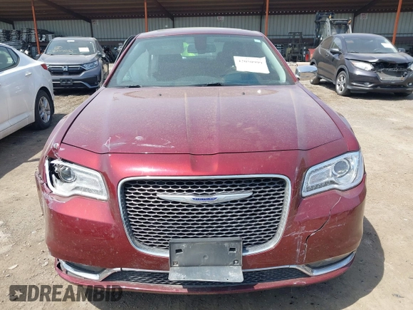 2019 Chrysler 300 Limited with VIN 2C3CCAKG3KH586622, listed as a IAAI auction lot 42050999 with 63,861 mi miles. Bid and sale history available at carsss.com. Image 12.