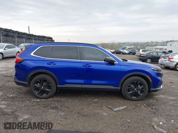 2025 Honda CR-V Sport Touring with VIN 2HKRS6H99SH807839, listed as a IAAI auction lot 42029547 with 5,979 mi miles and . Bid and sale history available at DreamBid. Image 14.