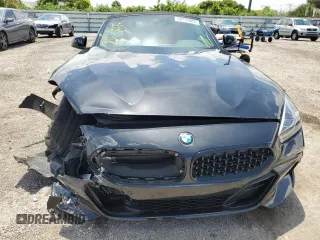 2022 BMW Z4 sDrive30i with VIN WBAHF3C03NWX71343, listed as a Copart auction lot 58735283 with 1,987 mi miles. Bid and sale history available at carsss.com. Image 5.