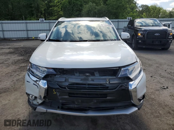 2018 Mitsubishi Outlander ES with VIN JA4AZ3A37JZ010939, listed as a Copart auction lot 57163395 with 67,787 mi miles and Salvage title. Bid and sale history available at DreamBid. Image 5.