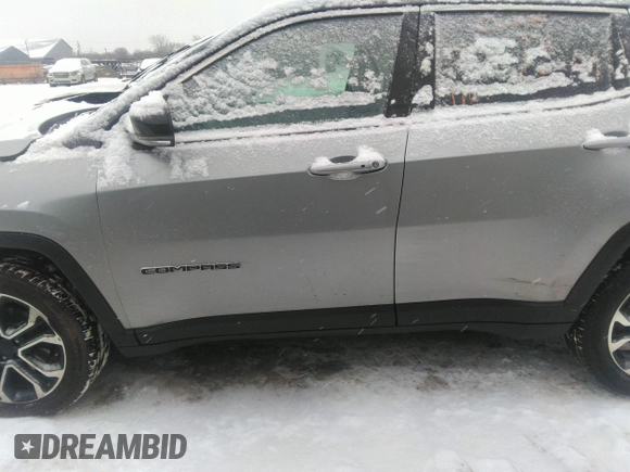 2022 Jeep Compass High Altitude with VIN 3C4NJDCB7NT104499, listed as a IAAI auction lot 41303791 with 76,711 mi miles and . Bid and sale history available at carsss.com. Image 14.