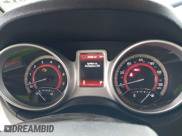 2019 Dodge Journey SE z VIN 3C4PDCBB6KT837425, wystawiony jako IAAI lot #42481512 z przebiegiem 83 382 mil mil oraz . Historia ofert i sprzedaży dostępna na DreamBid. Obrazek 7.