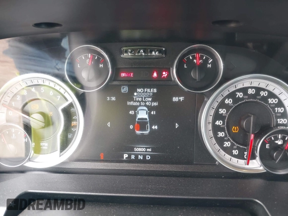2023 Ram 1500 SLT z VIN 1C6RR7LG2PS516882, wystawiony jako IAAI lot #42018274 z przebiegiem 50 800 mil mil oraz . Historia ofert i sprzedaży dostępna na DreamBid. Obrazek 7.