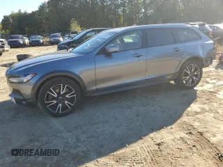 2020 Volvo V90 z VIN YV4A22NL4L1105293, wystawiony jako Copart lot #75251424 z przebiegiem 63 930 mil mil oraz Szkoda całkowita • Salvage title. Historia ofert i sprzedaży dostępna na DreamBid. Obrazek 1.