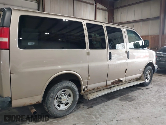 2005 Chevrolet Express Passenger with VIN 1GAHG35U651173253, listed as a IAAI auction lot 41966197 with 368,386 mi miles and . Bid and sale history available at DreamBid. Image 12.