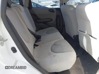 2007 Honda Fit Sport with VIN JHMGD38627S063997, listed as a IAAI auction lot 41847770 with 227,170 mi miles. Bid and sale history available at carsss.com. Image 8.