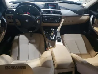 2018 BMW 3 Series 320i xDrive с VIN WBA8E5G51JNV02570, выставлен на аукционе Copart как лот 49970335 с пробегом 78 819 миль миль и Списание • Salvage title. История ставок и продаж доступна на DreamBid. Изображение 8.