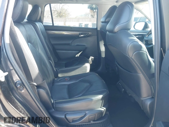 2021 Toyota Highlander Hybrid Limited with VIN 5TDYARAH8MS006883, listed as a IAAI auction lot 41507332 with 169,210 mi miles and . Bid and sale history available at DreamBid. Image 8.