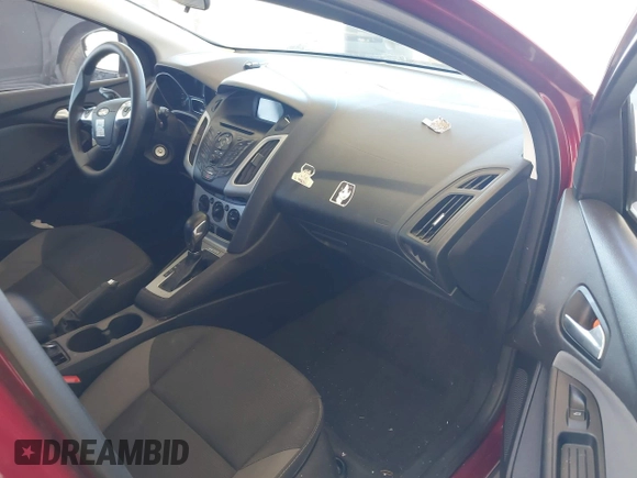 2014 Ford Focus SE with VIN 1FADP3K20EL325286, listed as a IAAI auction lot 42076013 with 119,271 mi miles. Bid and sale history available at carsss.com. Image 5.