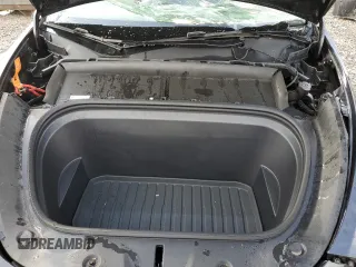 2024 Tesla Model Y Long Range z VIN 7SAYGDEEXRA324517, wystawiony jako Copart lot #55274615 z przebiegiem Nie podano mil oraz Szkoda całkowita • Salvage title. Historia ofert i sprzedaży dostępna na DreamBid. Obrazek 11.
