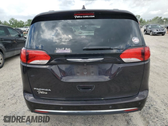2017 Chrysler Pacifica Touring L z VIN 2C4RC1BG9HR560678, wystawiony jako Copart lot #55420305 z przebiegiem 137 577 mil mil oraz Szkoda całkowita • Salvage title. Historia ofert i sprzedaży dostępna na DreamBid. Obrazek 6.