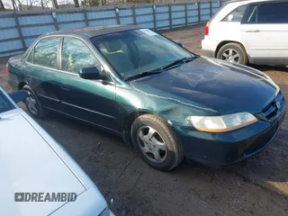 2000 Honda Accord EX z VIN 1HGCG5658YA143004, wystawiony jako IAAI lot #41485567 z przebiegiem 234 658 mil mil oraz . Historia ofert i sprzedaży dostępna na DreamBid. Obrazek 1.