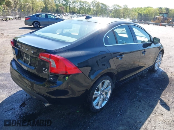 2012 Volvo S60 T6 with VIN YV1902FH4C2112612, listed as a IAAI auction lot 41972206 with 109,210 mi miles. Bid and sale history available at carsss.com. Image 4.