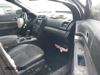 2018 Ford Explorer XLT z VIN 1FM5K8D87JGA91433, wystawiony jako IAAI lot #41038180 z przebiegiem 125 351 mil mil oraz . Historia ofert i sprzedaży dostępna na DreamBid. Obrazek 5.