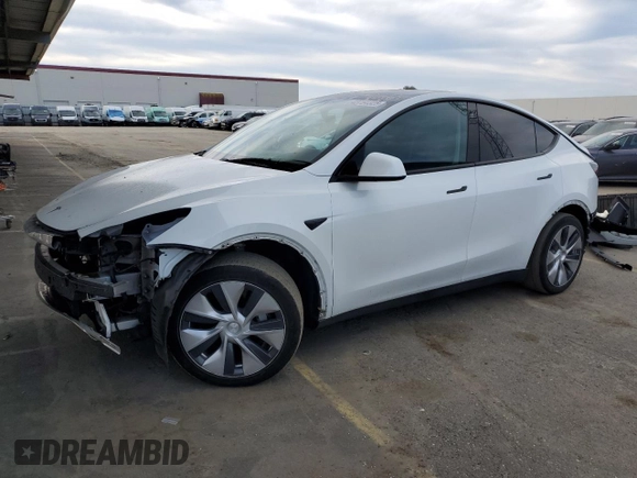 2022 Tesla Model Y Long Range with VIN 7SAYGDEE5NF435702, listed as a Copart auction lot 43754325 with 47,121 mi miles and Salvage Title. Bid and sale history available at carsss.com. Image 1.