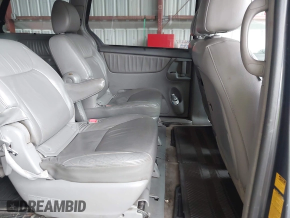 2010 Toyota Sienna XLE with VIN 5TDDK4CC5AS030134, listed as a IAAI auction lot 42522402 with 307,273 mi miles and . Bid and sale history available at DreamBid. Image 8.