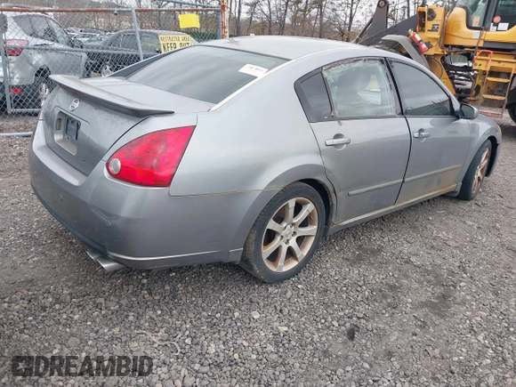 2007 Nissan Maxima 3.5 SL with VIN 1N4BA41E47C857086, listed as a IAAI auction lot 42026124 with 999,999 mi miles. Bid and sale history available at carsss.com. Image 4.