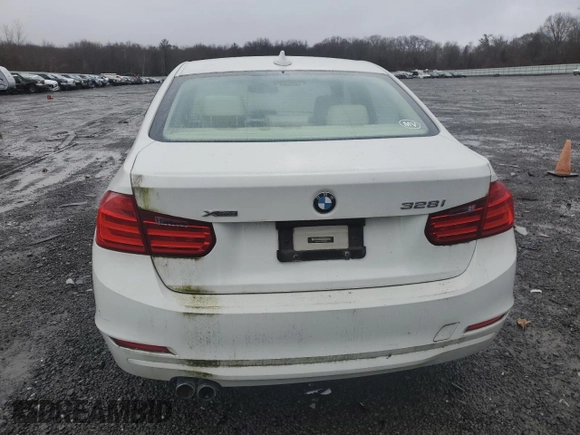 2013 BMW 3 Series 328i xDrive with VIN WBA3B5C58DF595000, listed as a Copart auction lot 86827524 with 0 mi miles and Clean Title. Bid and sale history available at carsss.com. Image 6.