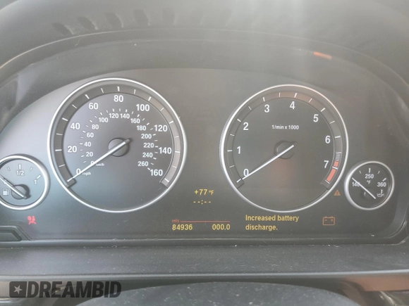 2011 BMW 5 Series 550i z VIN WBAFR9C5XBC618310, wystawiony jako Copart lot #49427835 z przebiegiem 84 936 mil mil oraz Szkoda całkowita • Salvage title. Historia ofert i sprzedaży dostępna na DreamBid. Obrazek 9.