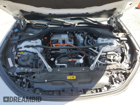 2023 BMW i7 xDrive60 z VIN WBY53EJ08PCN04974, wystawiony jako Copart lot #49995624 z przebiegiem Nie podano mil oraz . Historia ofert i sprzedaży dostępna na DreamBid. Obrazek 11.