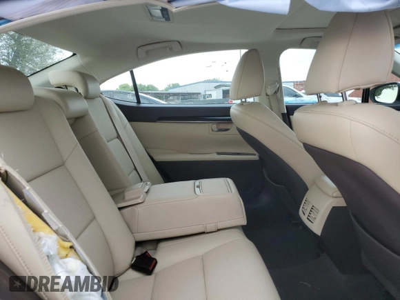 2018 Lexus ES with VIN 58ABK1GG9JU108336, listed as a Copart auction lot 48292635 with 68,190 mi miles and Salvage Title. Bid and sale history available at carsss.com. Image 11.