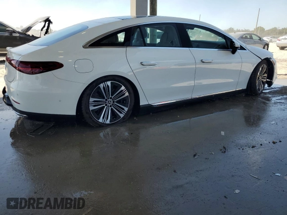 2023 Mercedes-Benz EQS 450+ z VIN W1KCG2DB4PA028894, wystawiony jako Copart lot #53255855 z przebiegiem Nie podano mil oraz Szkoda całkowita • Salvage title. Historia ofert i sprzedaży dostępna na DreamBid. Obrazek 3.
