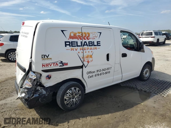 2018 Nissan NV200 S z VIN 3N6CM0KN9JK690414, wystawiony jako Copart lot #48488245 z przebiegiem 180 402 mil mil oraz Szkoda całkowita • Salvage title. Historia ofert i sprzedaży dostępna na DreamBid. Obrazek 3.